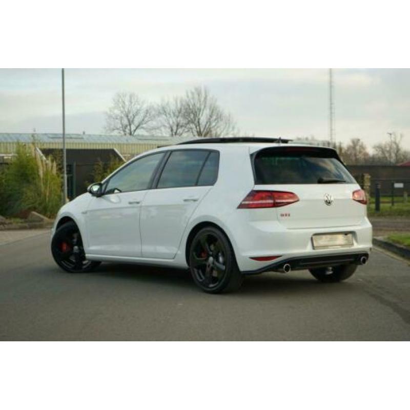 Volkswagen Golf 2.0 TSI GTI Performance DSG|Panoramadak|ACC|