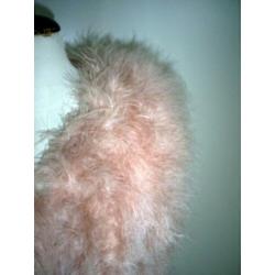 roze body van veertjes maat M