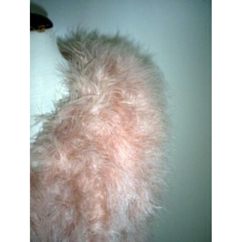 roze body van veertjes maat M