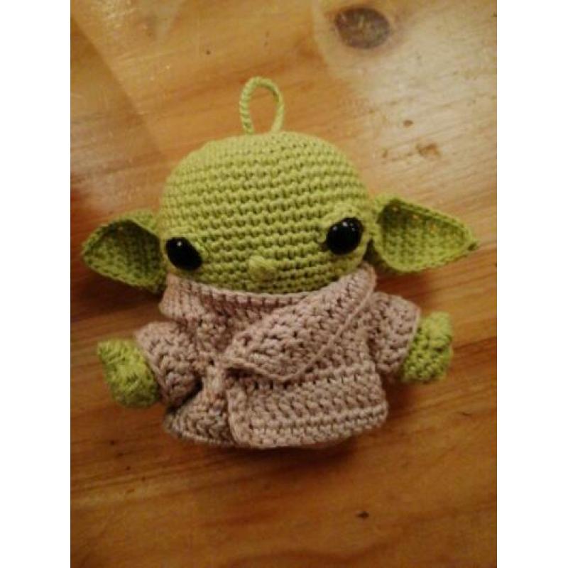 Baby Yoda gehaakt.