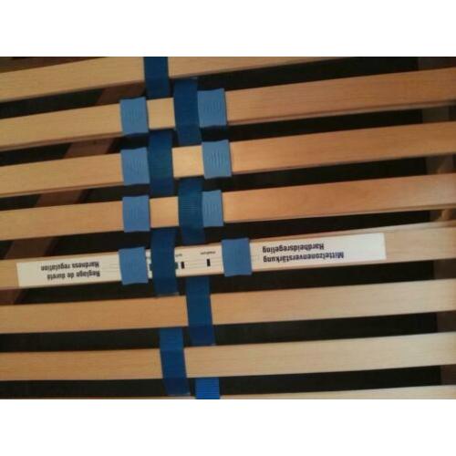 Twee zgan lattenbodem,s