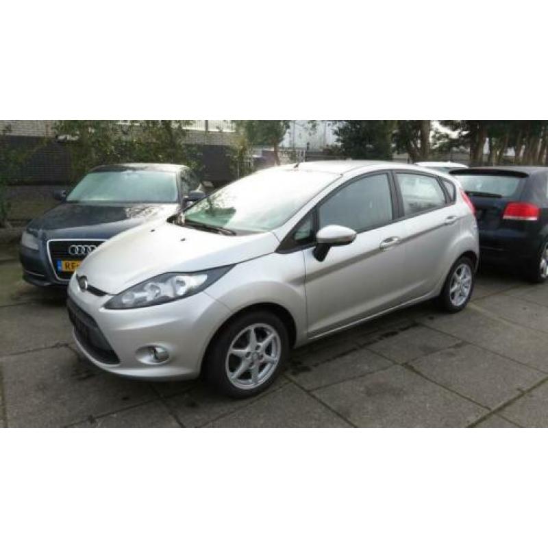 Ford Fiesta 1.4 Titanium * 6 X Fiesta * v.a. 5450,- OP VOORR