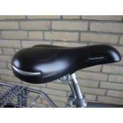 Vandaag al fietsen op deze Batavus Future stads heren fiets
