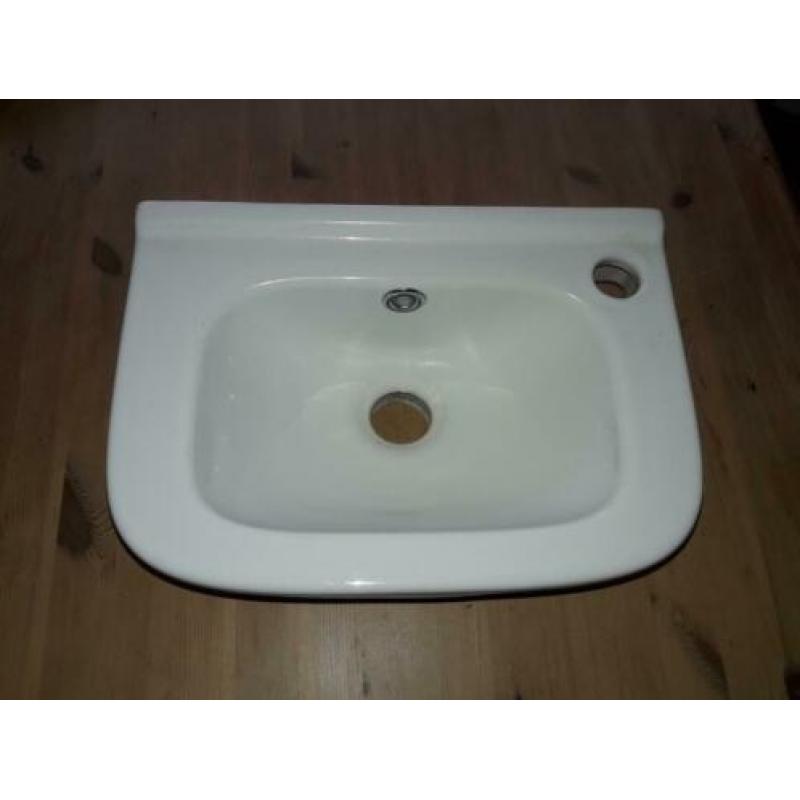 Nette fontein voor in de wc