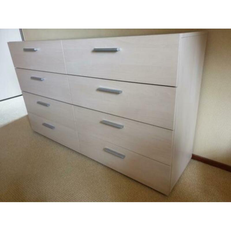 8 laden kast afmetingen 140 cm x 40 cm x 80 cm (b x d xh)