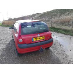 Renault Clio 1.2 16V 3DR E4 2004 Rood