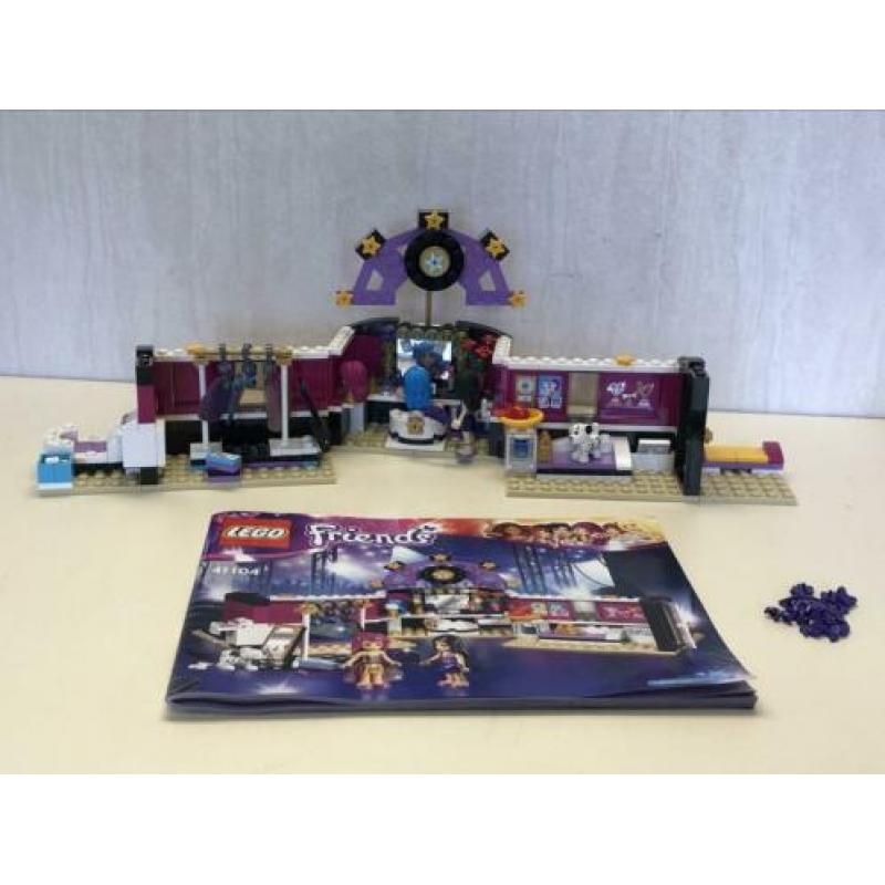 3. Lego Friends 41104 popstar dressing room