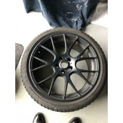 Winterbanden + Velgen Pirelli 19 inch voor Bmw 5 serie