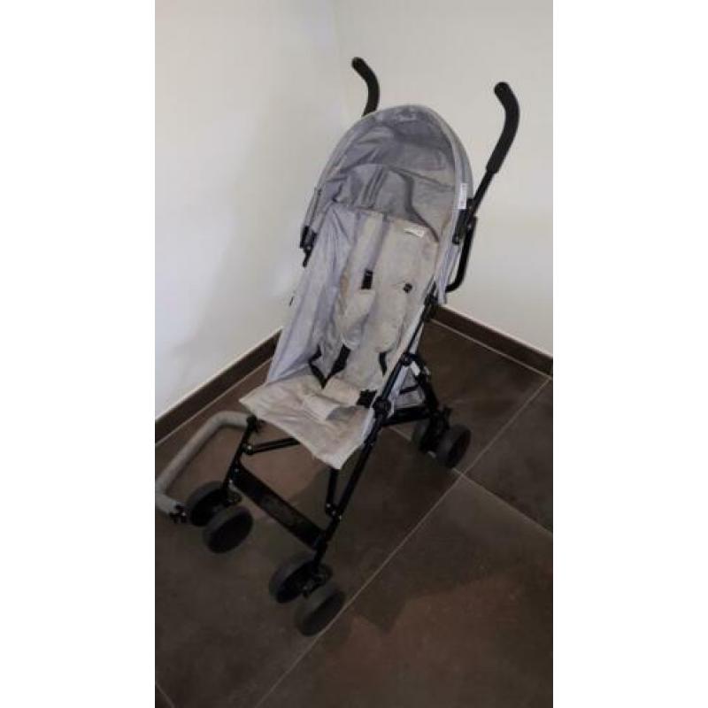 Buggy zo goed als nieuw