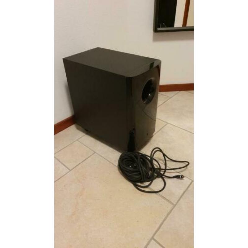 Onkyo SKW-501 actieve subwoofer in goede staat