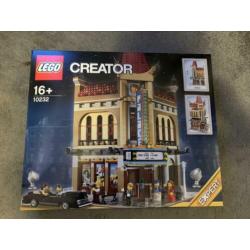 Lego creator 10232