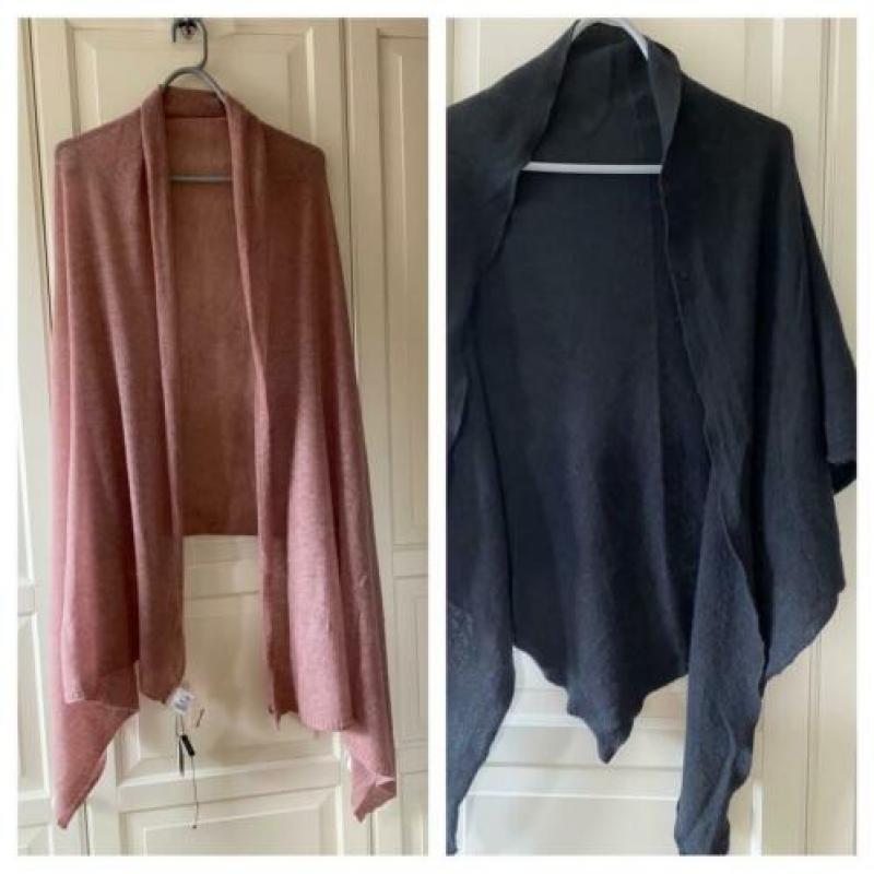 Repeat 100 % cashmere driehoek sjaal ZWART