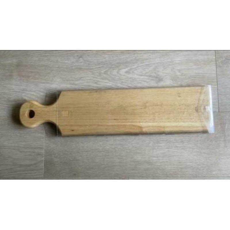 Broodplank met broodmes voor stokbrood