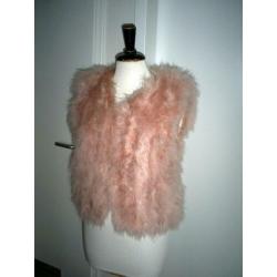 roze body van veertjes maat M