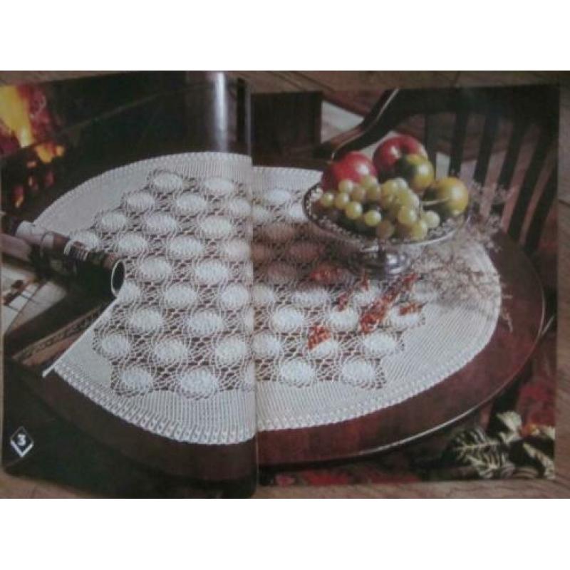 TRICOT SELECTION CROCHET D'ART met Nederlandse vertaling