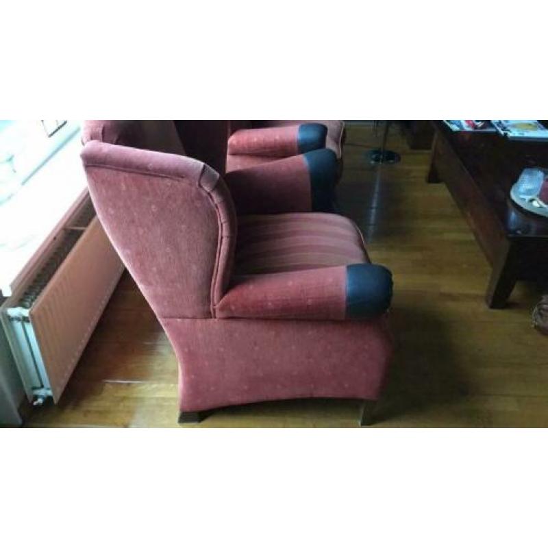 Nette oor stoelen.