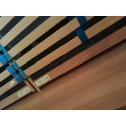 Twee zgan lattenbodem,s