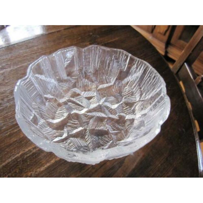 Mikasa crystal serving bowl - Ice castles - rond model