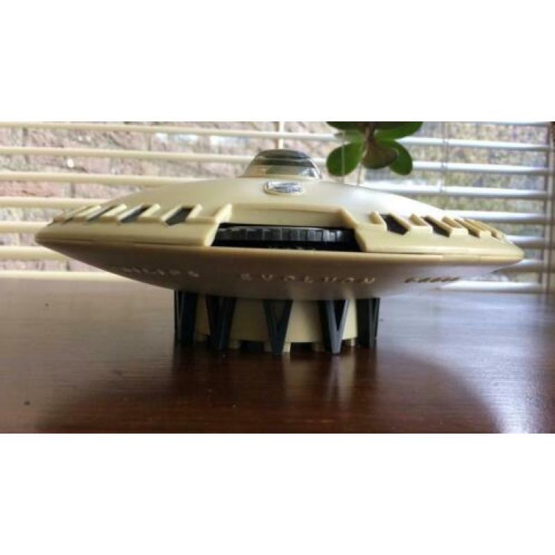 Philips evoluon Transistor radio