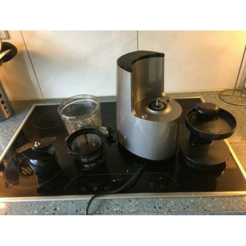 Hurom HH-DBE11 2G Slowjuicer, Silvergrey