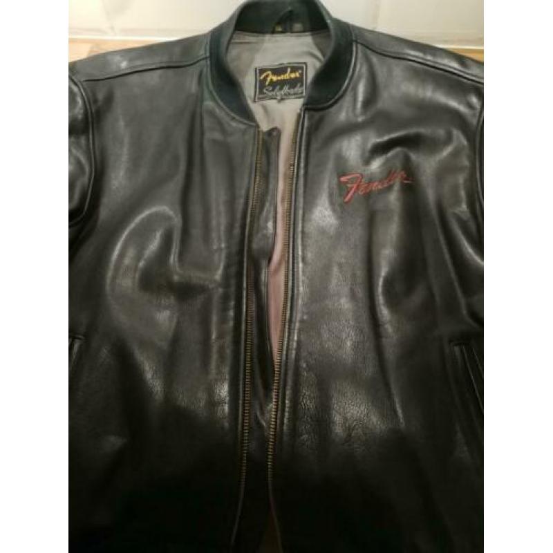 orgineel fender lederen bomber jack voor de fender freak !