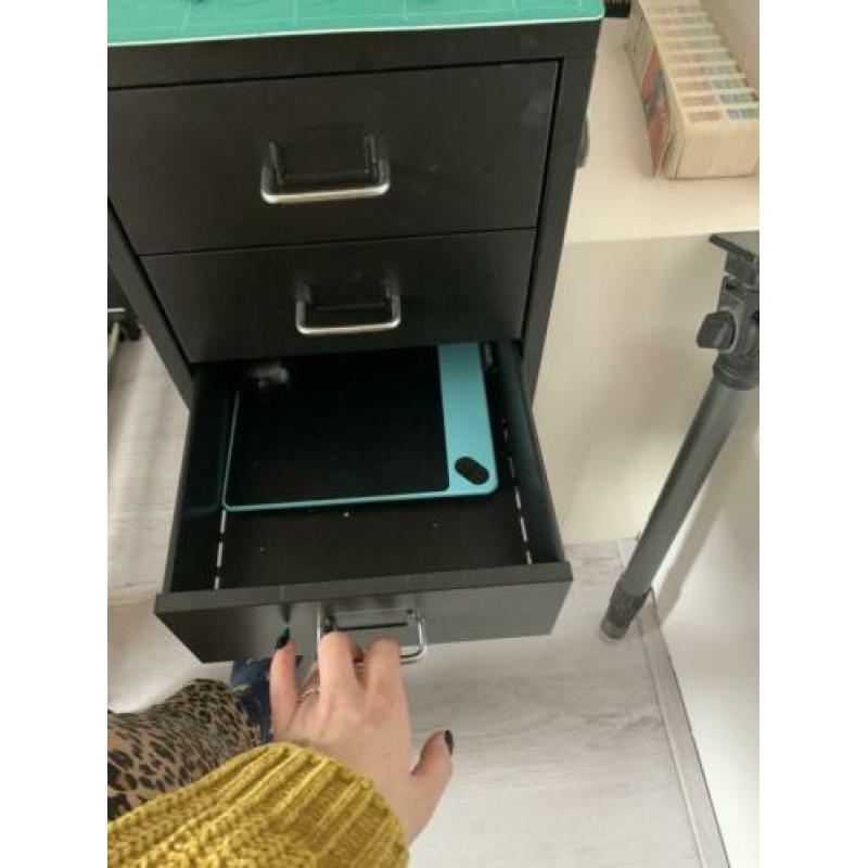 Helmer ikea ladekast zwart