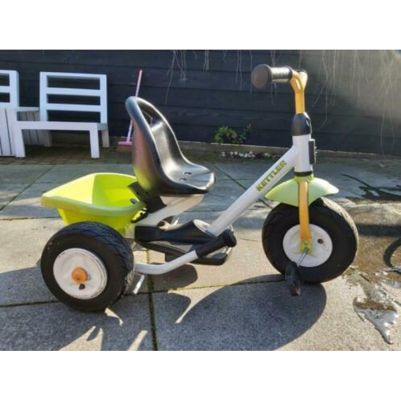 Zeer stevige driewieler met stang.