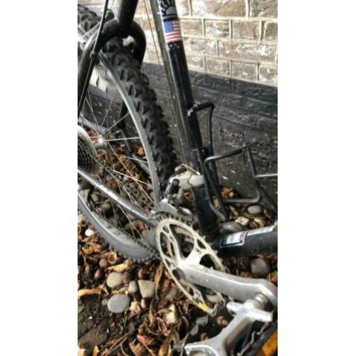Top mountainbike! Nieuwe banden en grote beurt gehad.