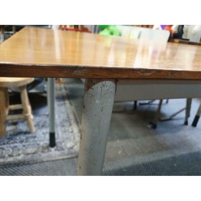 stoere vintage industriele tafel