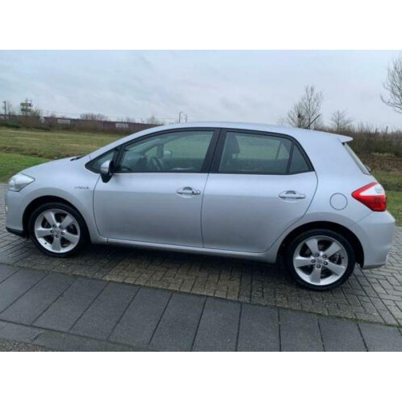 Toyota Auris 1.8 Full Hybrid 5DR CVT 2011 Grijs
