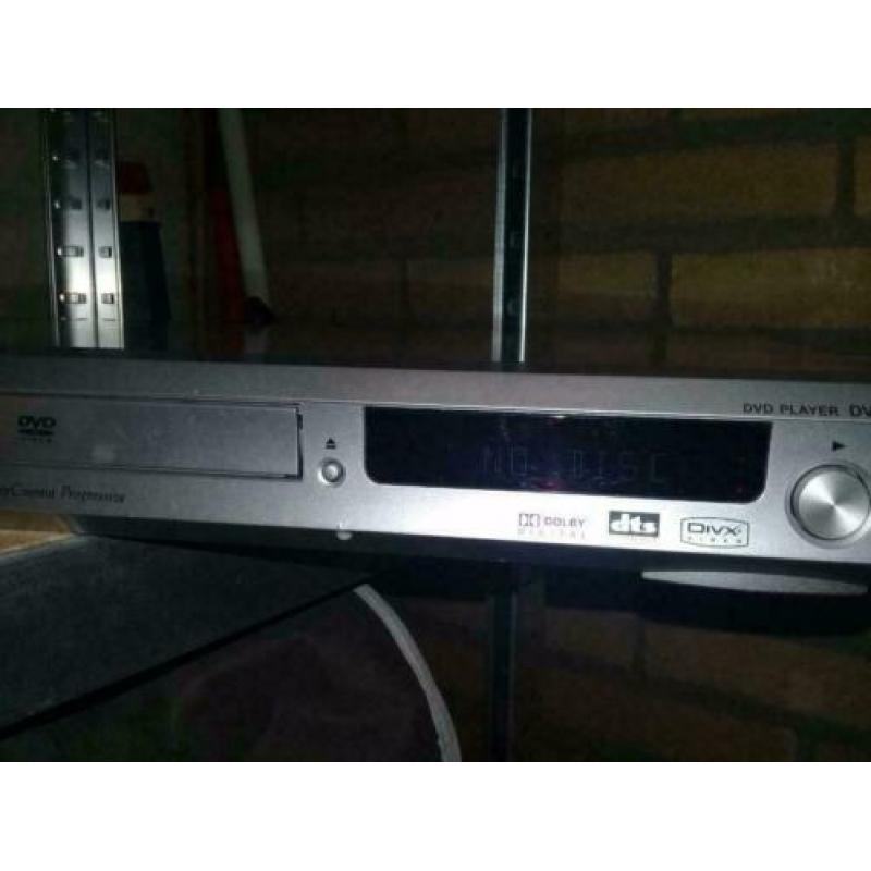 DVD speler met scartkabel