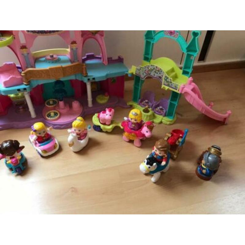 Vtech vrolijke vriendjes droomkasteel en heel veel accessoir