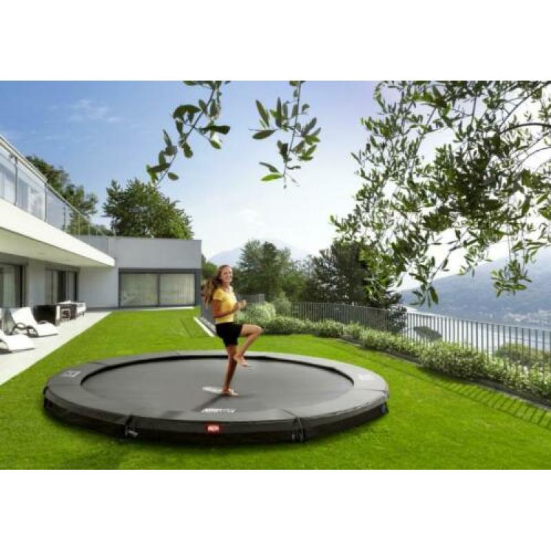 Actie BERG Trampoline Champion InGround 270
