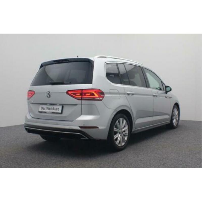 Volkswagen Touran 7 pers. 1.5 TSI 150PK DSG Highline R-Line