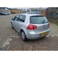 Volkswagen Golf 1.6 16V FSI met nieuwe apk