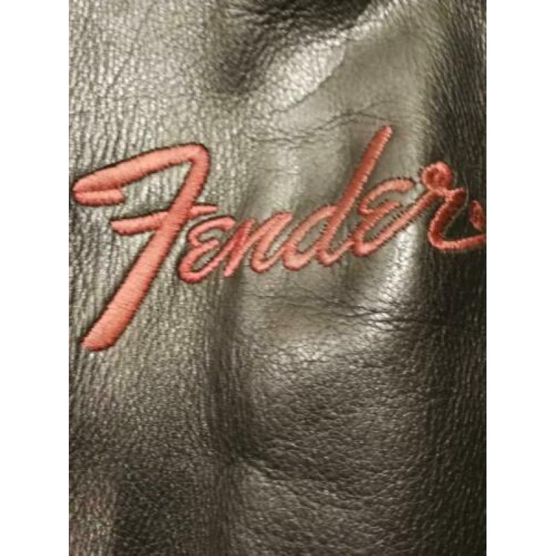 orgineel fender lederen bomber jack voor de fender freak !