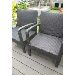 4 heerlijke lounge stoelen en voeten bank wicker met hout