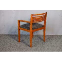 12 Knoll Ricchio stoelen bij TheReSales