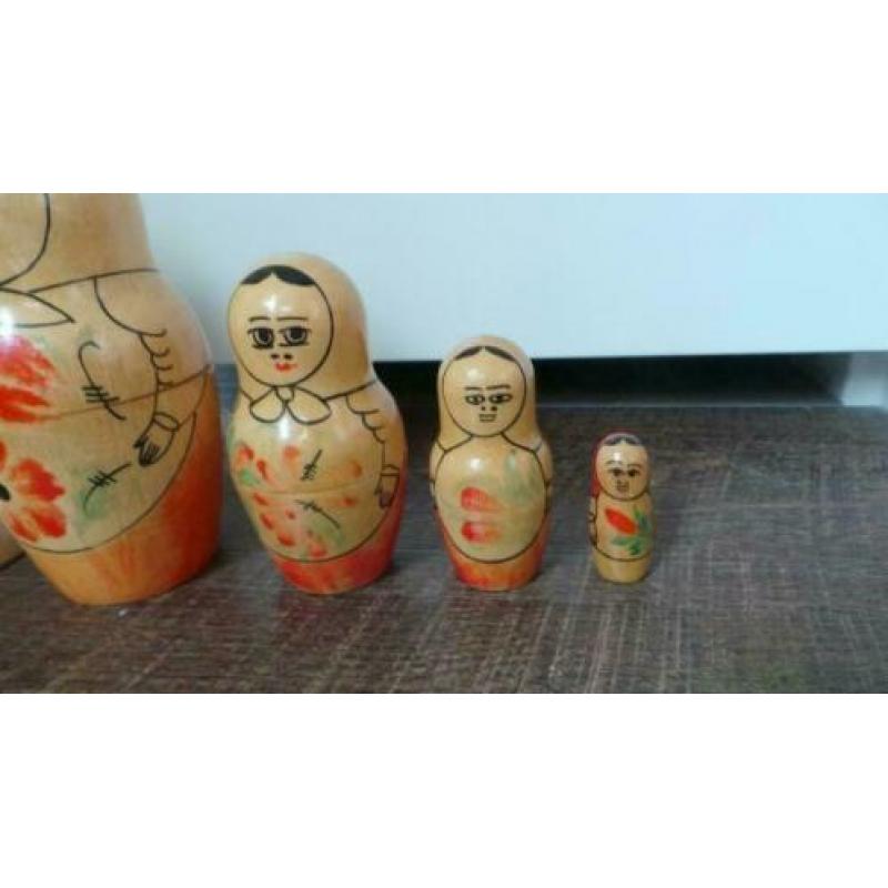 Houten babushka poppetjes, authentiek USSR!