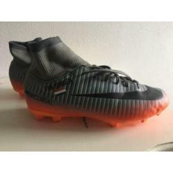 Nike voetbalschoenen mercurial mt. 38