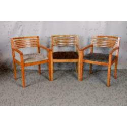 12 Knoll Ricchio stoelen bij TheReSales