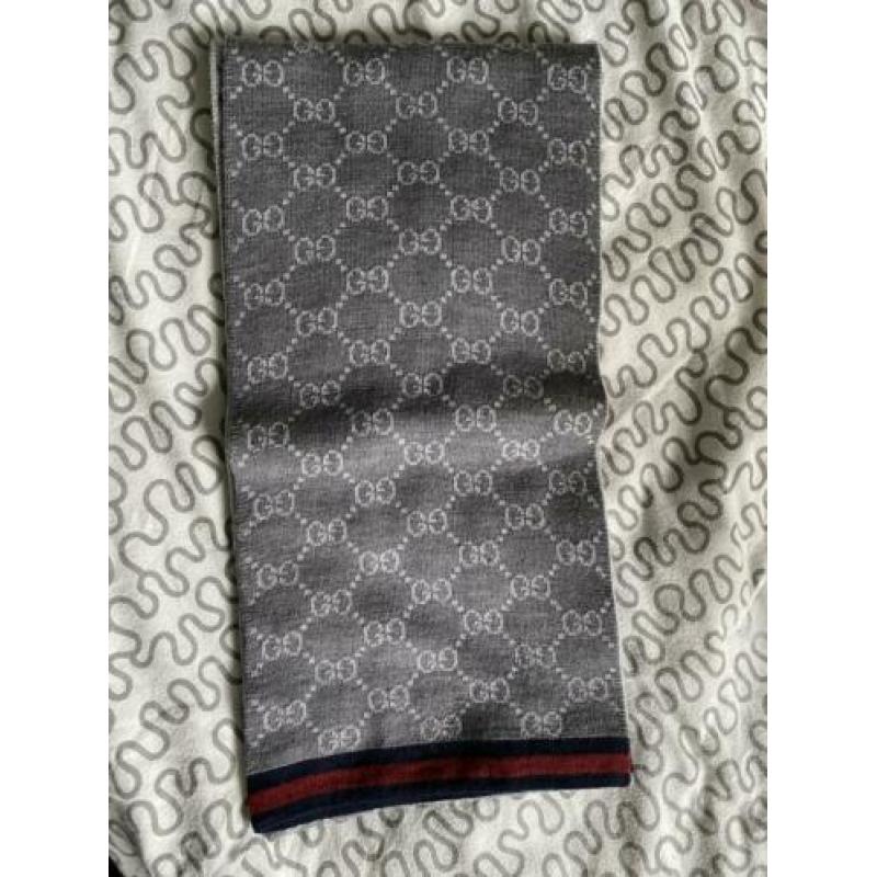 Gucci sjaal
