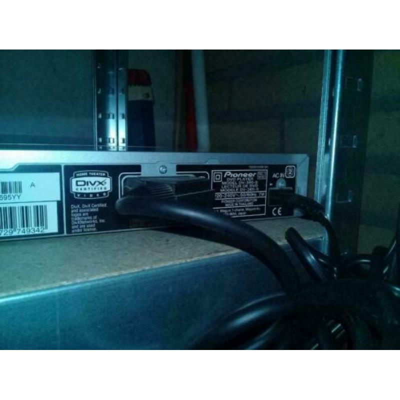 DVD speler met scartkabel