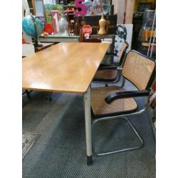 stoere vintage industriele tafel