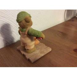 Cherished teddies "Herbert" klaar voor de winter. beschadigd