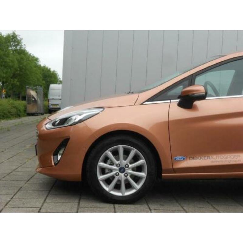FORD Fiesta Titanium | 1.0 EcoBoost 100PK | Speciale kleur |