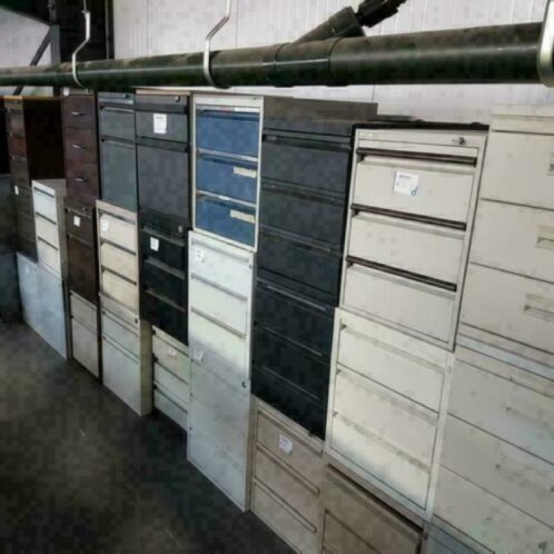 stalen ladekasten gereedschap laden kasten werkbank