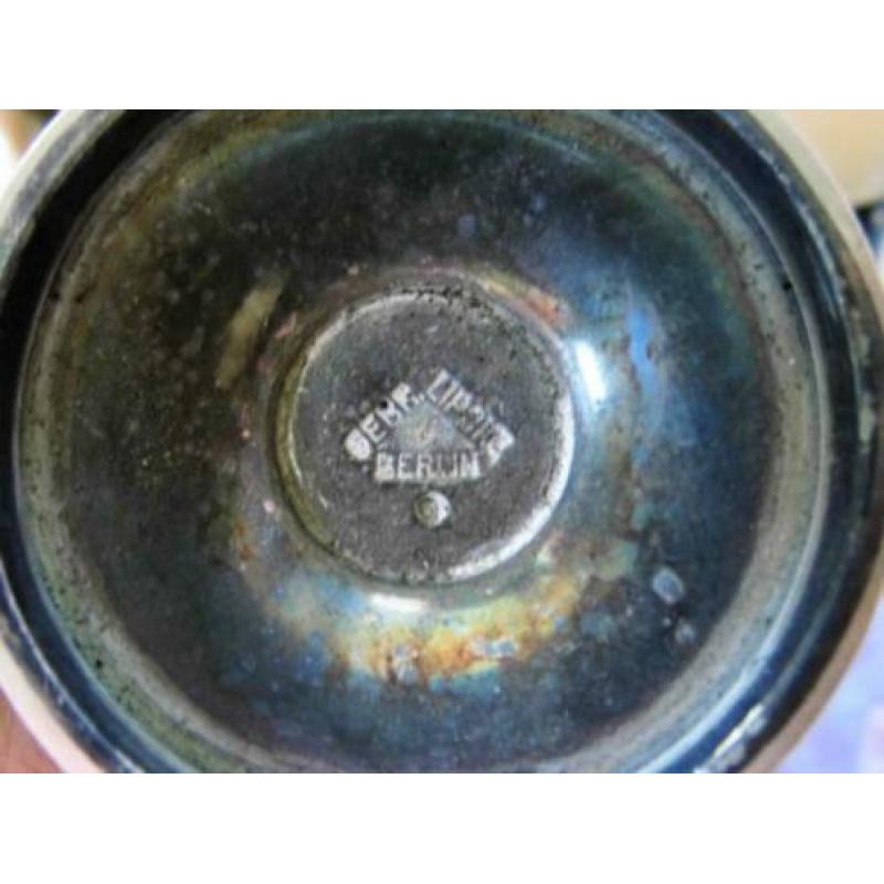 2 Oude nikkelzilver ijscoupes Gebr. Lipcke Berlijn (1074)