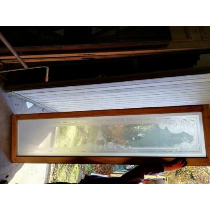 243br x 64h Grenen raam met prachtig geetst glas