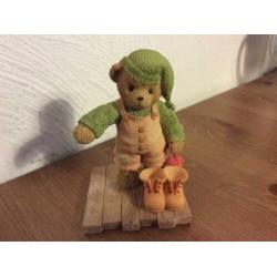 Cherished teddies "Herbert" klaar voor de winter. beschadigd
